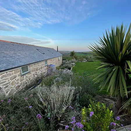Trengothal Barn Apartment Porthcurno Exterior photo